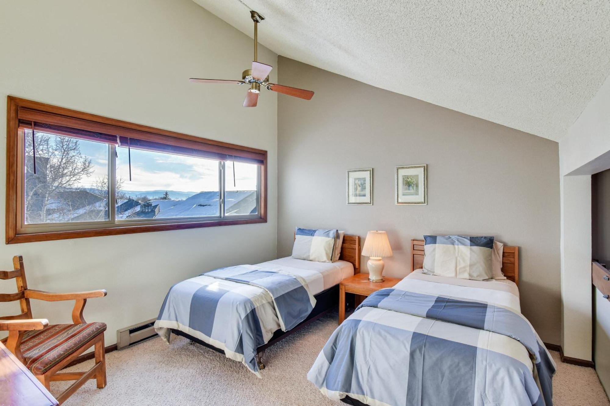 Central Steamboat Condo Outdoor Hot Tub And Pool! Steamboat Springs Bagian luar foto