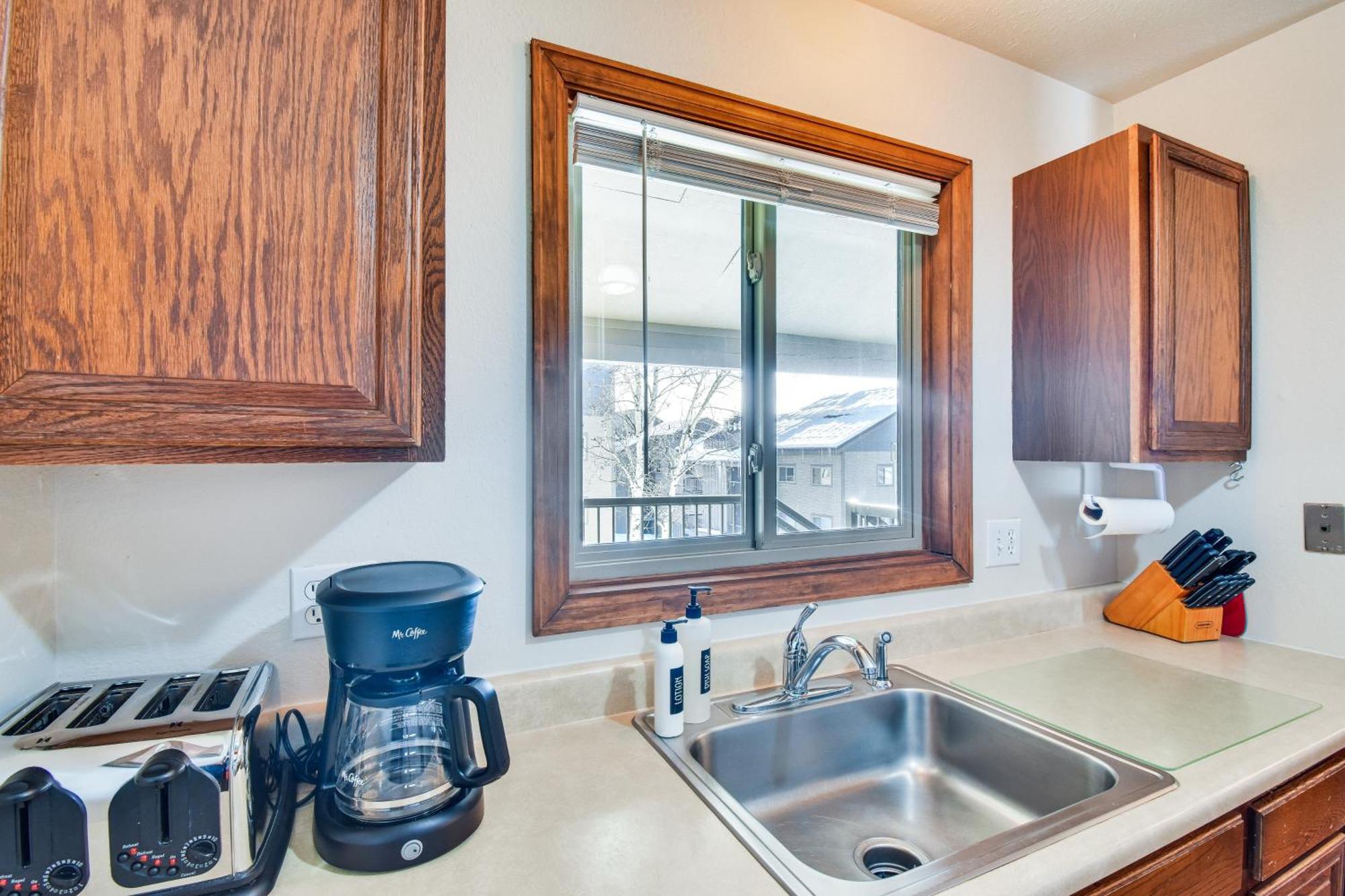 Central Steamboat Condo Outdoor Hot Tub And Pool! Steamboat Springs Bagian luar foto