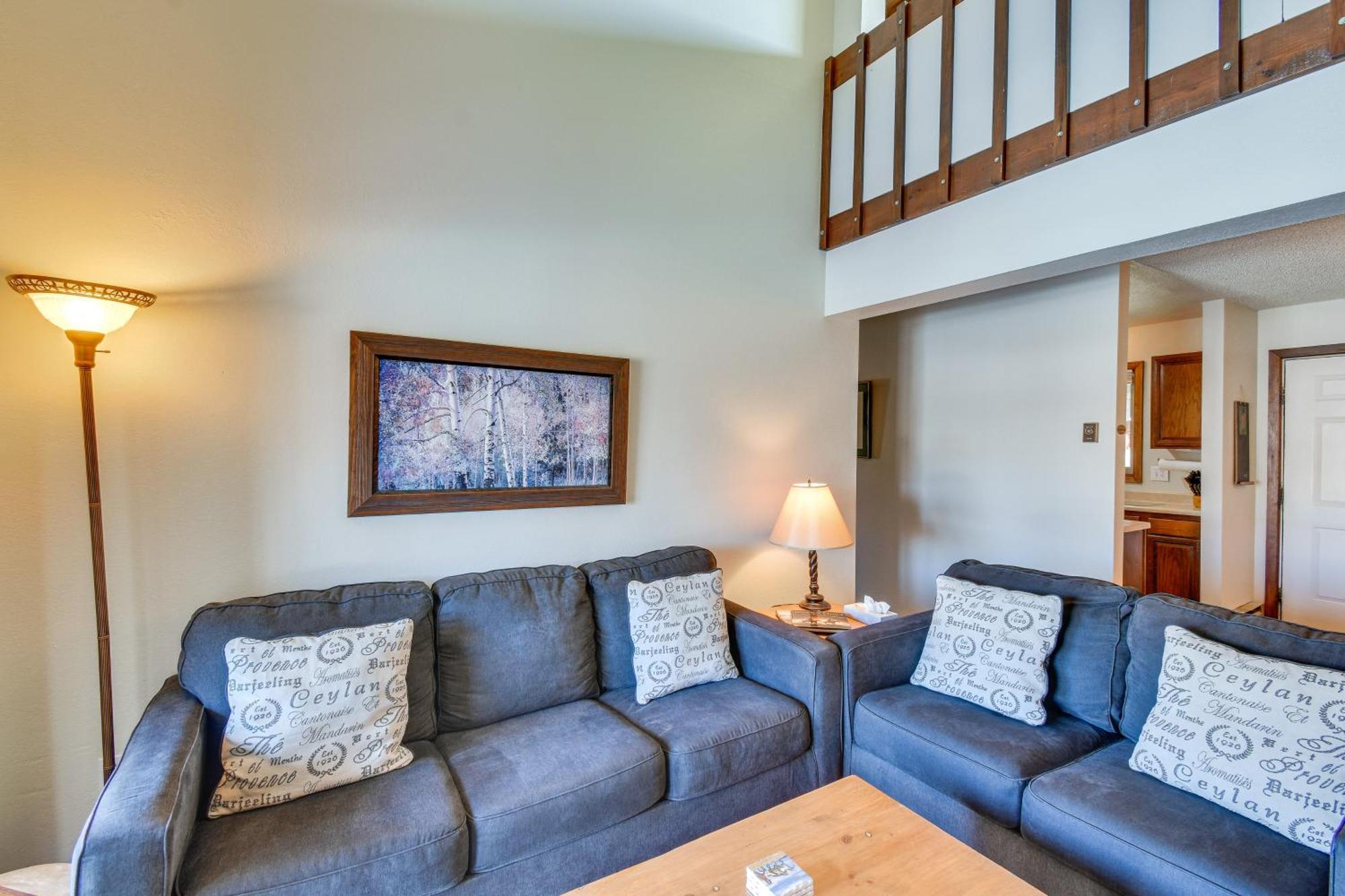 Central Steamboat Condo Outdoor Hot Tub And Pool! Steamboat Springs Bagian luar foto