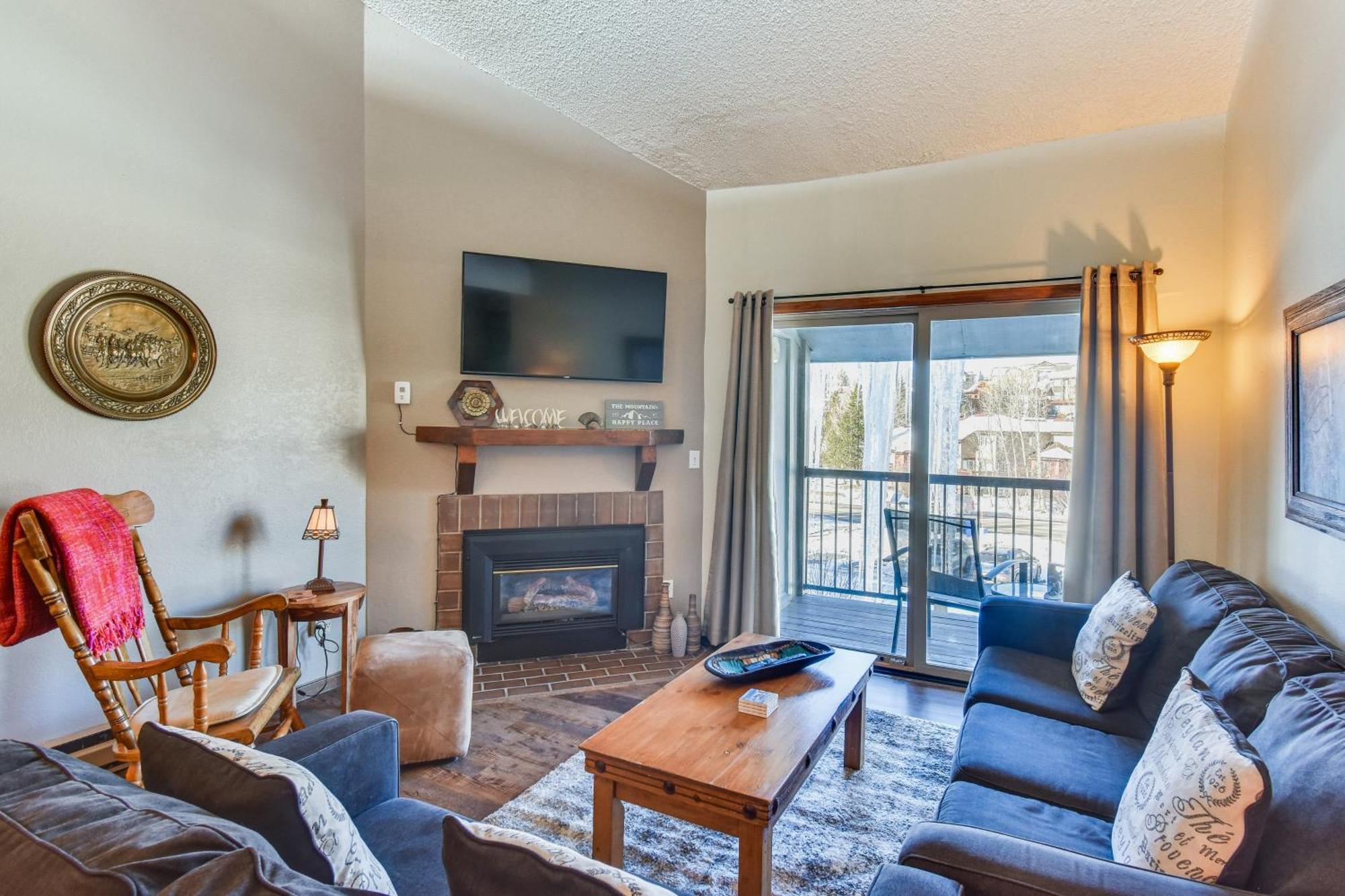 Central Steamboat Condo Outdoor Hot Tub And Pool! Steamboat Springs Bagian luar foto